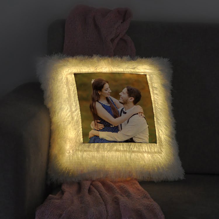 fur-lined-photo-cushion-2