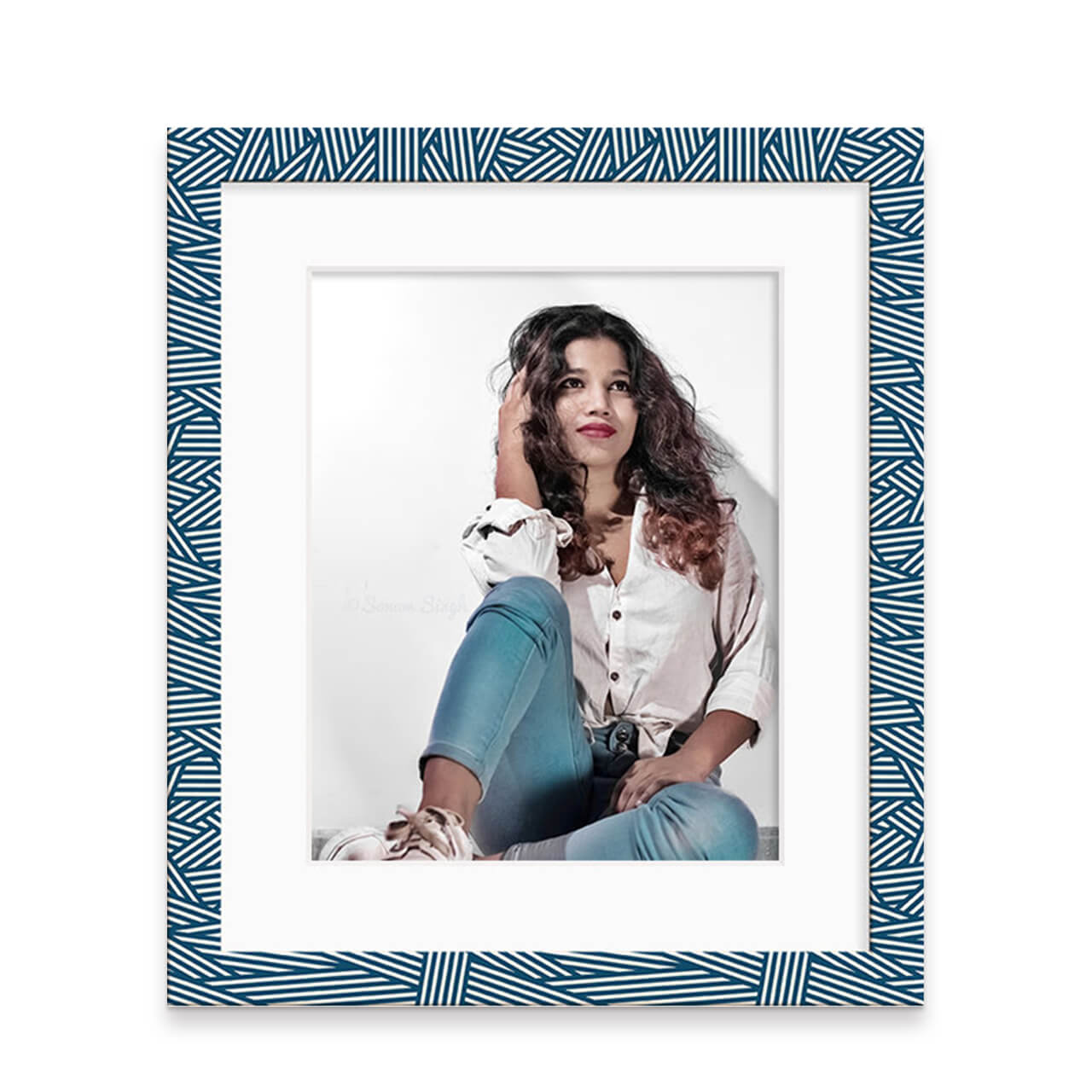 Mesh - Designer Frame with Photo
